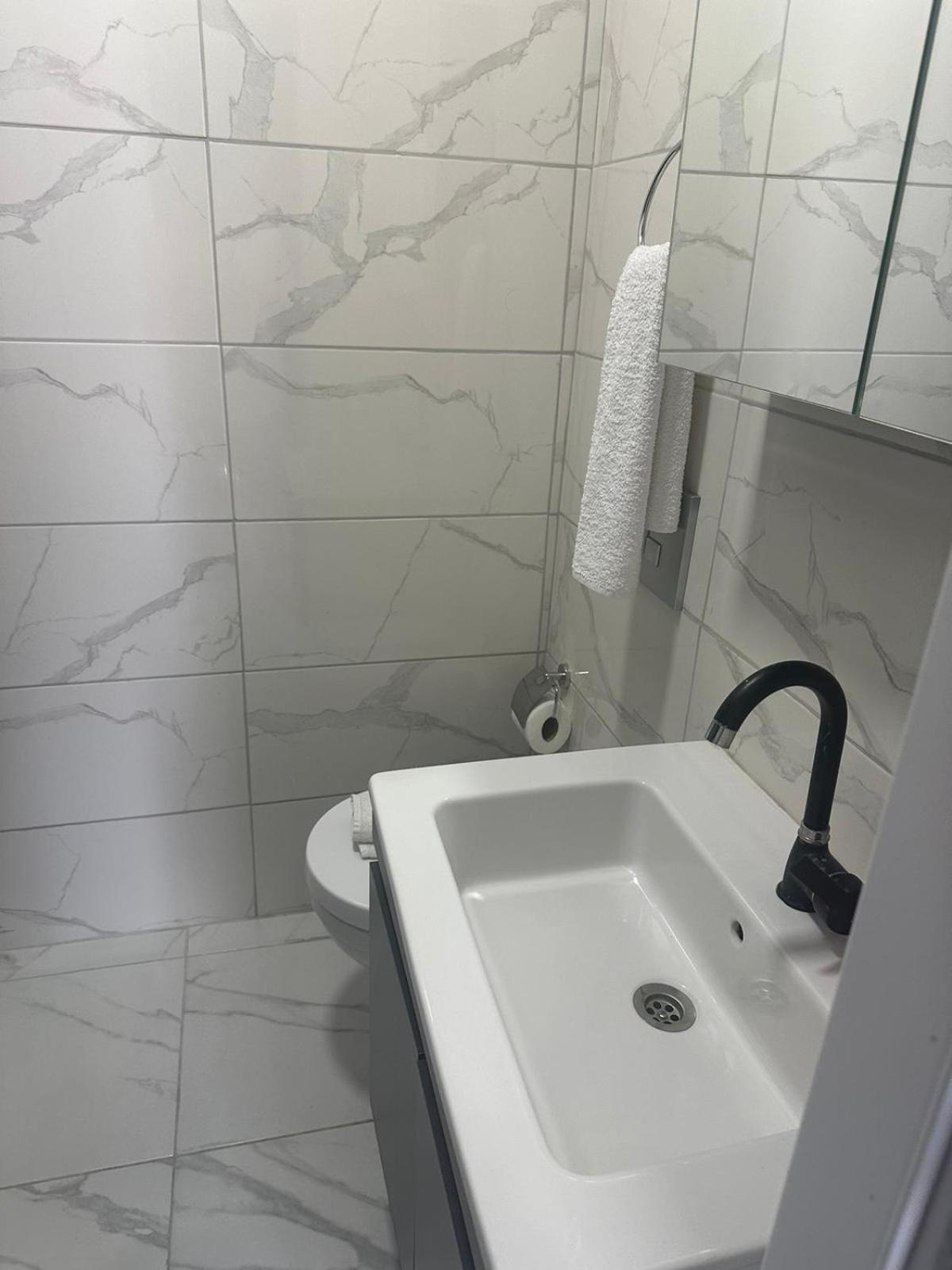 Holiday Beach Hotel Arnavutköy エクステリア 写真